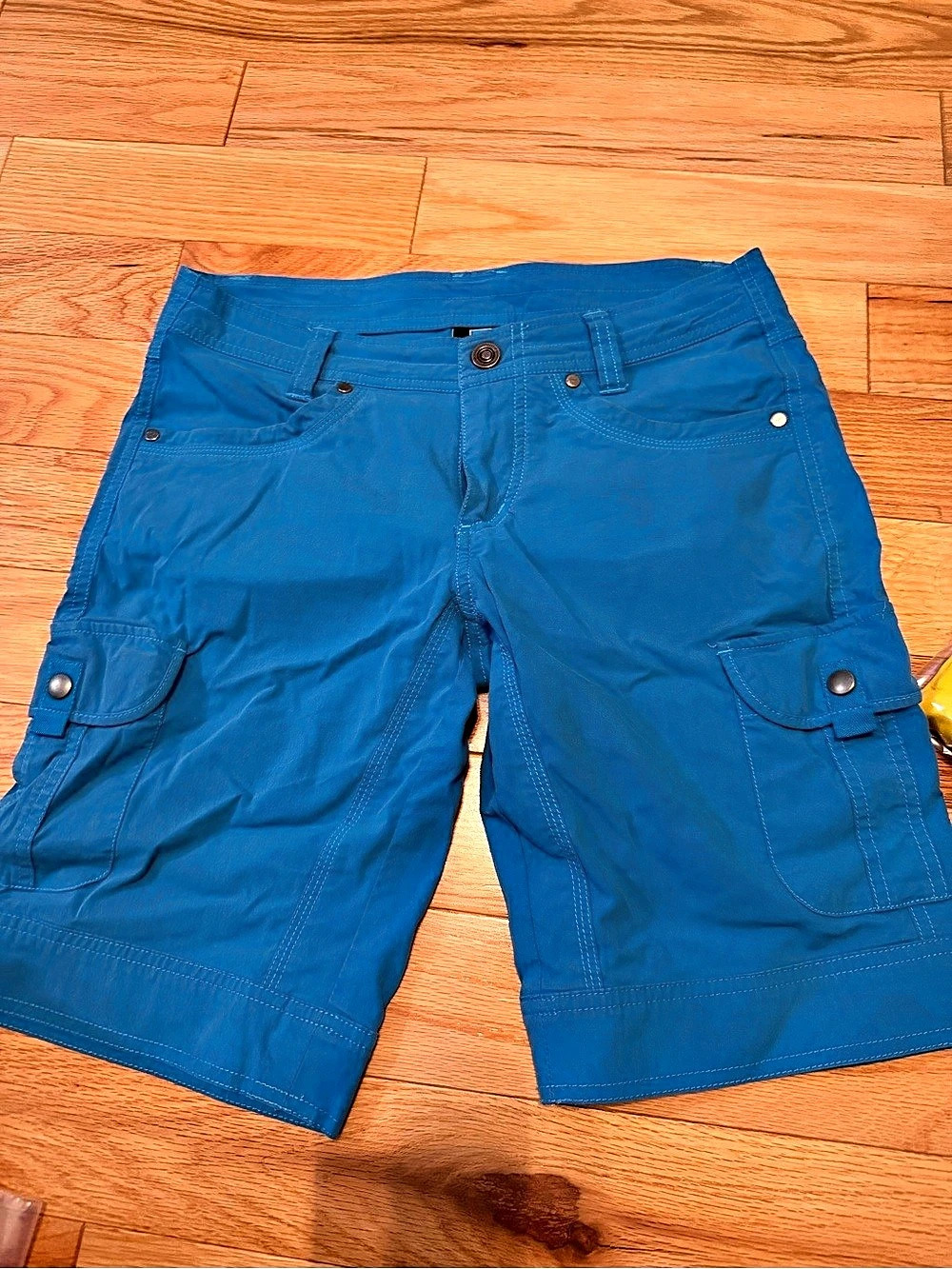 Kuhl Women’s Cargo Shorts Blue Size 4